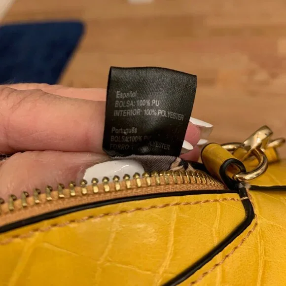 NWOT Ring-handled, Crossbody Small Dome Satchel - Picture 10 of 13